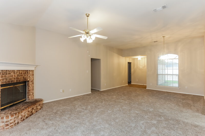 2,230/Mo, 7501 Fossil Garden Dr Arlington, TX 76002 Misc View