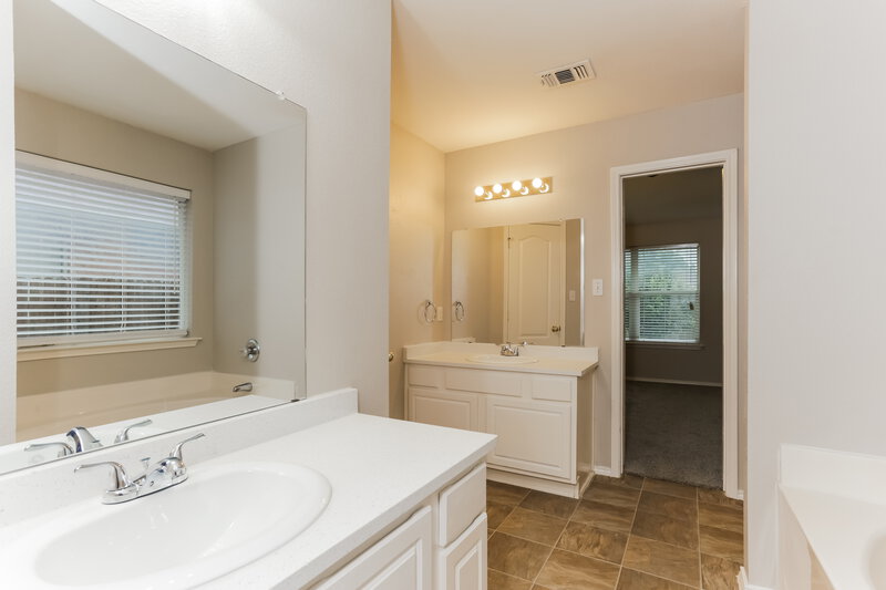 2,230/Mo, 7501 Fossil Garden Dr Arlington, TX 76002 Misc View 10