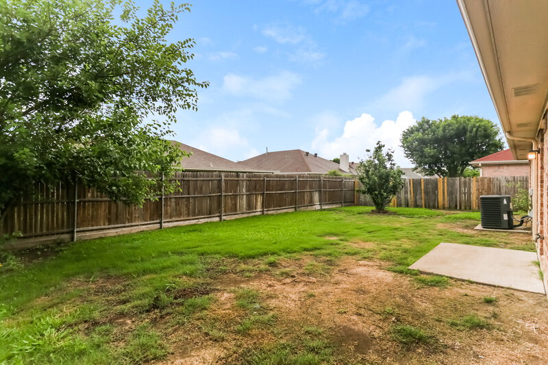 2,230/Mo, 7501 Fossil Garden Dr Arlington, TX 76002 Misc View 16