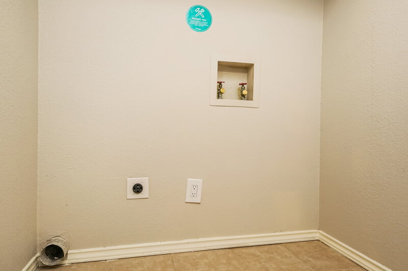 2,245/Mo, 1007 Mill Run Dr Allen, TX 75002 Laundry Room View