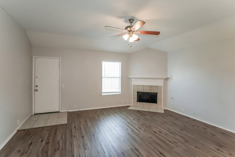 2,385/Mo, 8333 Orleans Ln Fort Worth, TX 76123 Living Room View