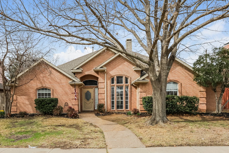 0/Mo, 317 Fountain Gate Dr Allen, TX 75002 External View