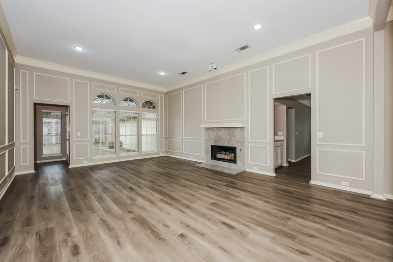 0/Mo, 317 Fountain Gate Dr Allen, TX 75002 Living Room View