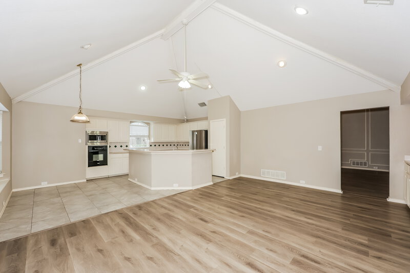 0/Mo, 317 Fountain Gate Dr Allen, TX 75002 Family Room View