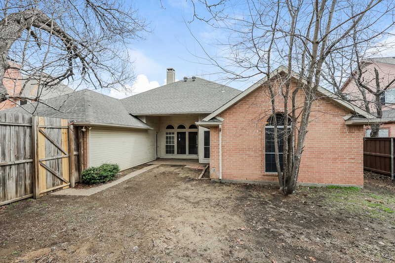 0/Mo, 317 Fountain Gate Dr Allen, TX 75002 Rear View