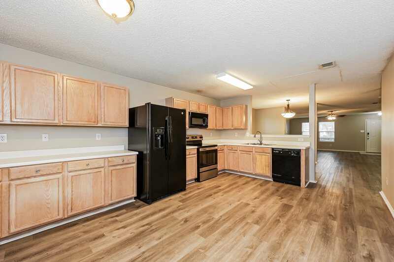 2,005/Mo, 548 Magdalen Ave Crowley, TX 76036 Kitchen View