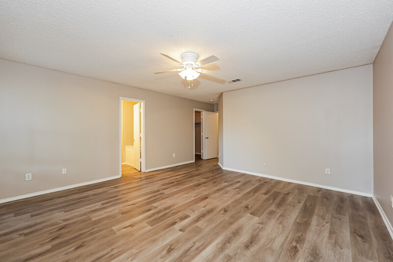 2,005/Mo, 548 Magdalen Ave Crowley, TX 76036 Main Bedroom View 2