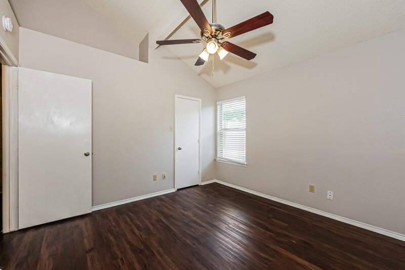 1,990/Mo, 910 Blue Jay Dr Mansfield, TX 76063 Bedroom View