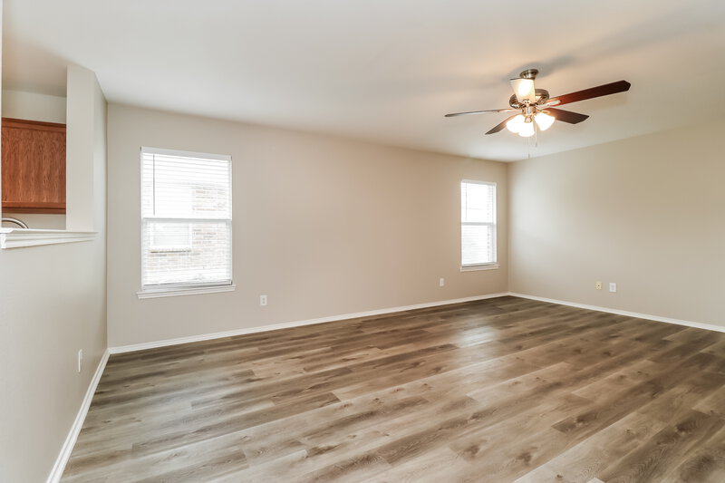 2,120/Mo, 817 Cathy Dr Burleson, TX 76028 Misc View 2