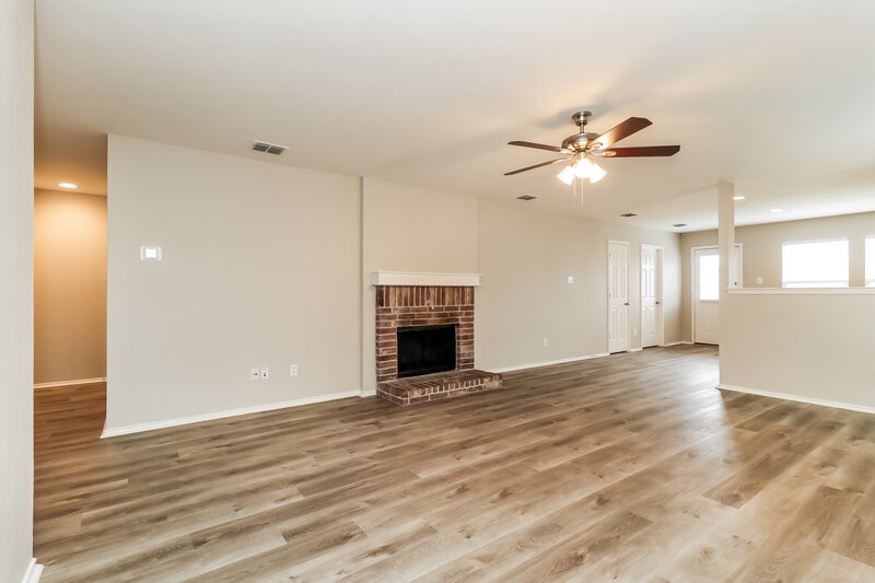 2,120/Mo, 817 Cathy Dr Burleson, TX 76028 Misc View 4