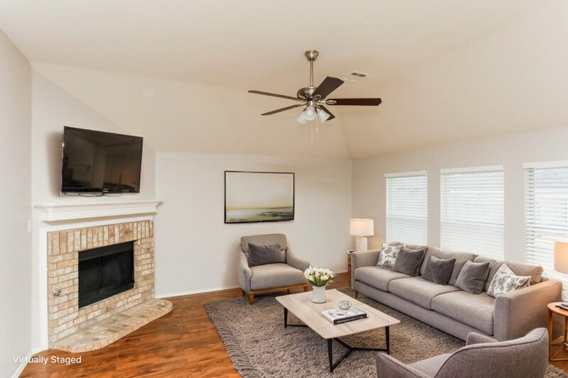 2,280/Mo, 501 Branch St Forney, TX 75126 Misc View 2