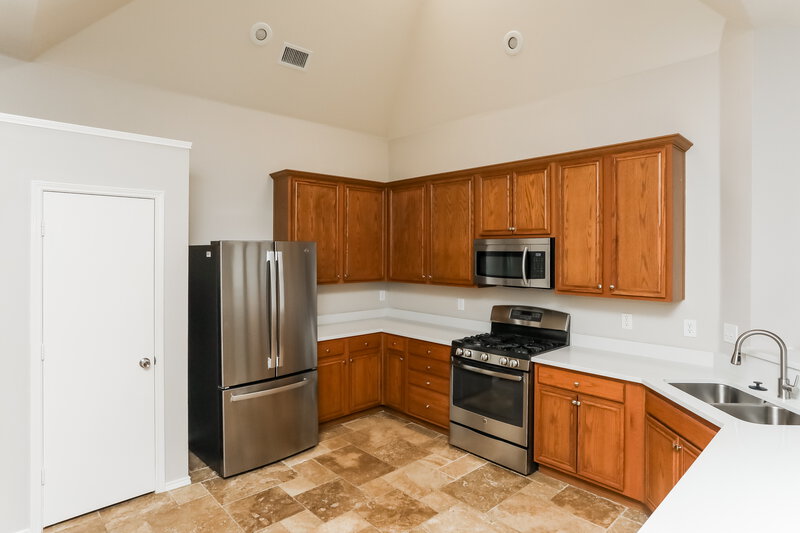 2,330/Mo, 501 Branch St Forney, TX 75126 Kitchen View