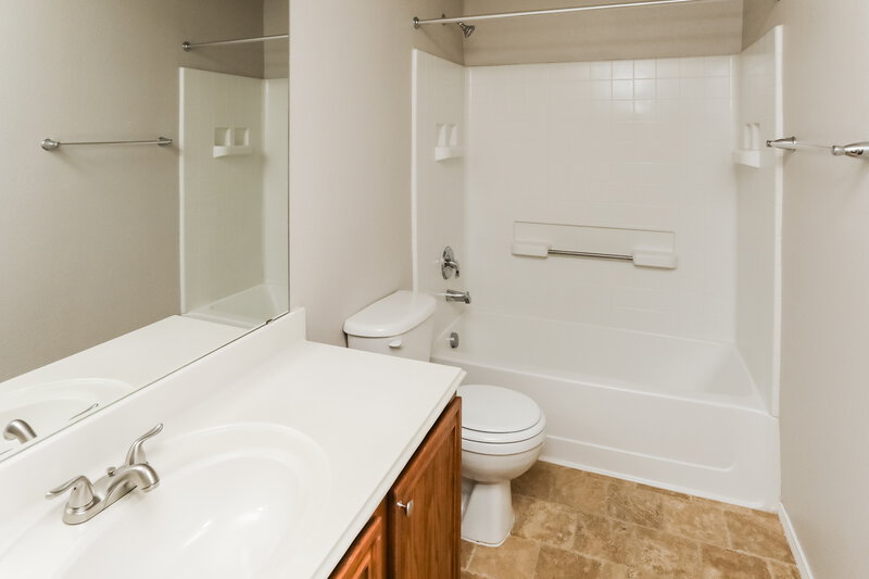 2,330/Mo, 501 Branch St Forney, TX 75126 Bathroom View