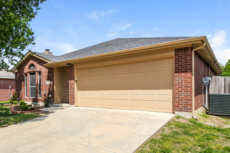 2,080/Mo, 1113 Lake Bluff Dr Little Elm, TX 75068 Front View