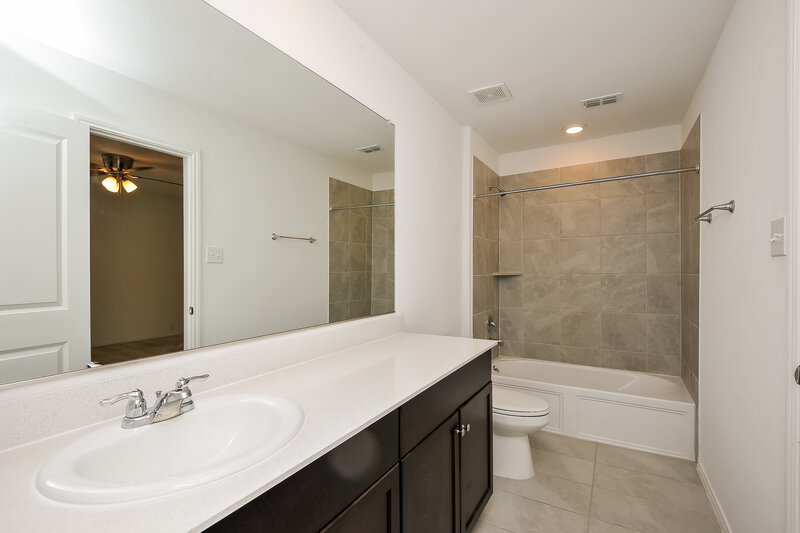 2,045/Mo, 8304 High Robin Ave Fort Worth, TX 76123 Main Bathroom View 2