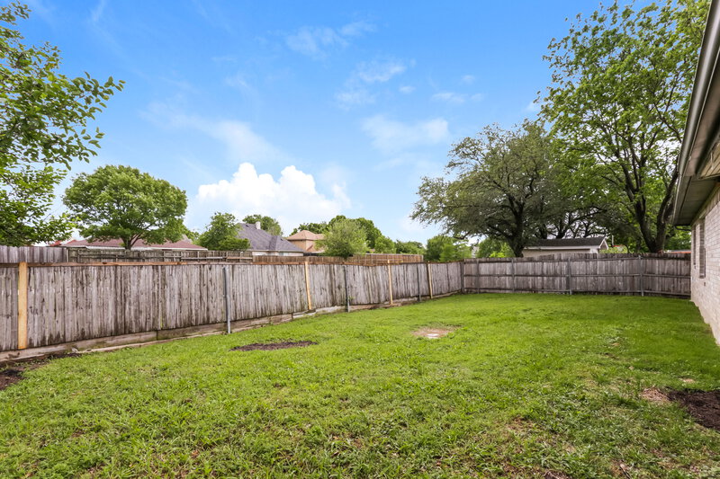 2,215/Mo, 7713 Dockside Dr Rowlett, TX 75088 Rear View 2