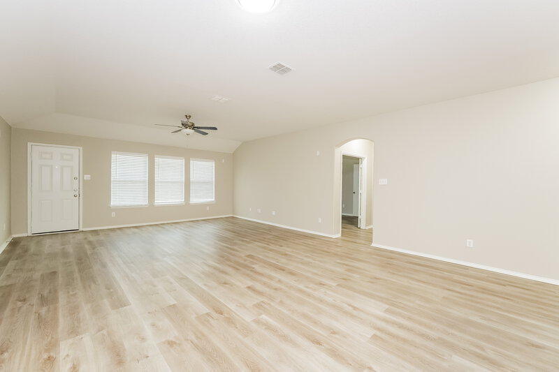 2,115/Mo, 3737 Sapphire St Fort Worth, TX 76244 Living Room View