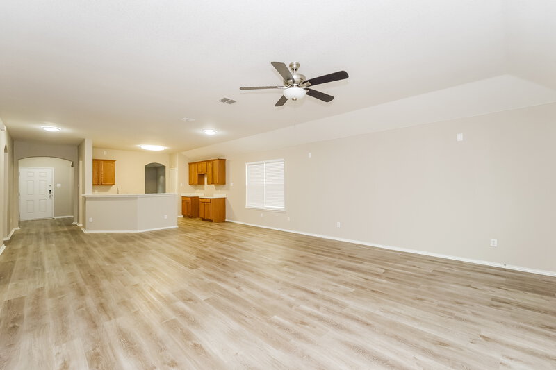2,115/Mo, 3737 Sapphire St Fort Worth, TX 76244 Living Room View 3