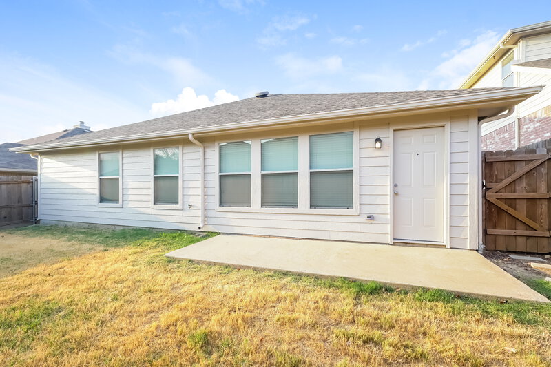 2,115/Mo, 3737 Sapphire St Fort Worth, TX 76244 Rear View