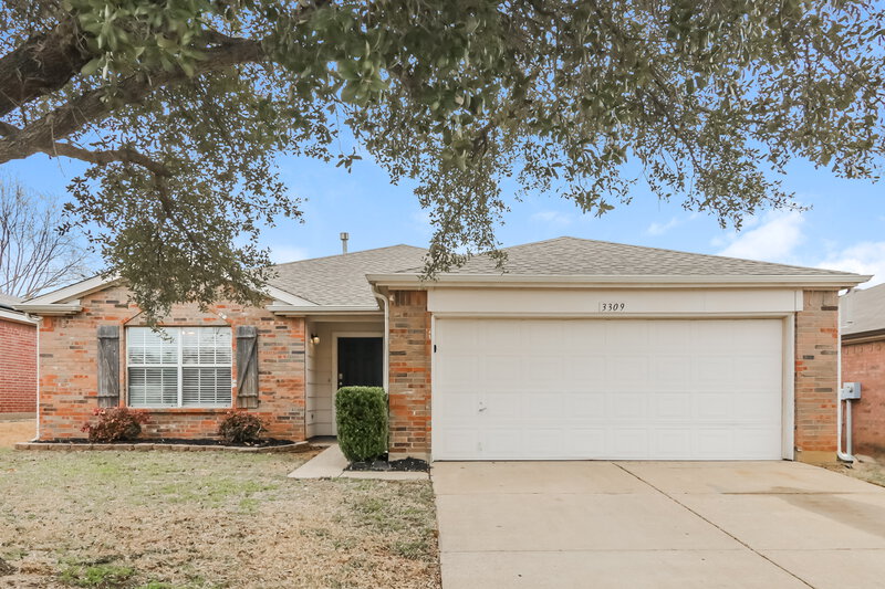 1,950/Mo, 3309 Bentgate Ct Denton, TX 76210 External View