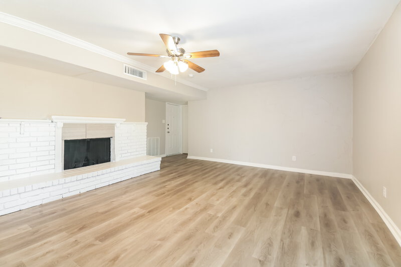 1,770/Mo, 8714 Miami Dr Rowlett, TX 75088 Living Room View 2
