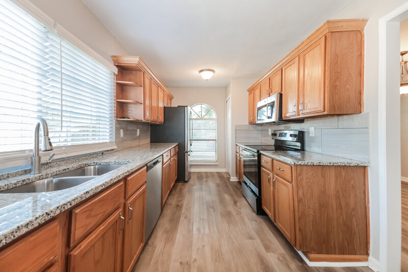 1,770/Mo, 8714 Miami Dr Rowlett, TX 75088 Kitchen View 2