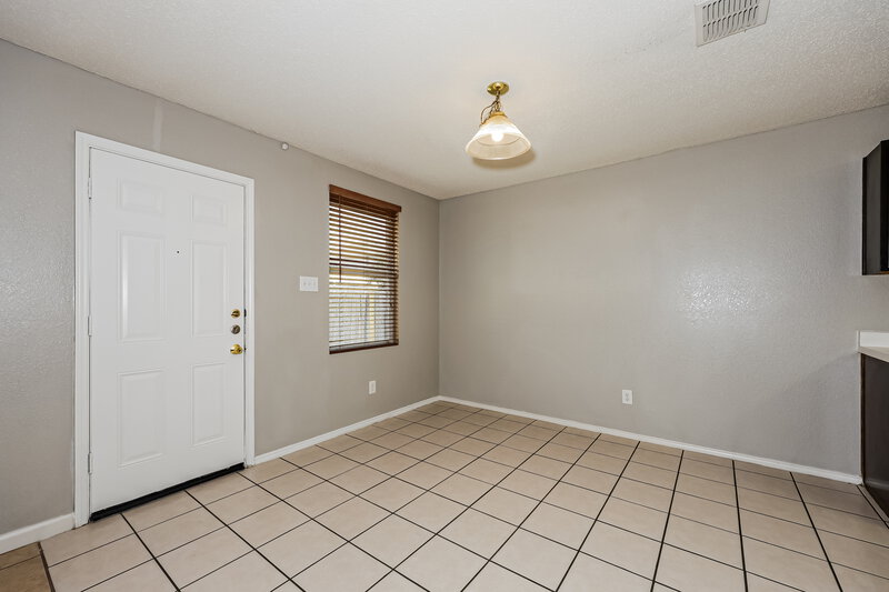 2,325/Mo, 2128 Panorama Ln Grand Prairie, TX 75052 Breakfast Nook View