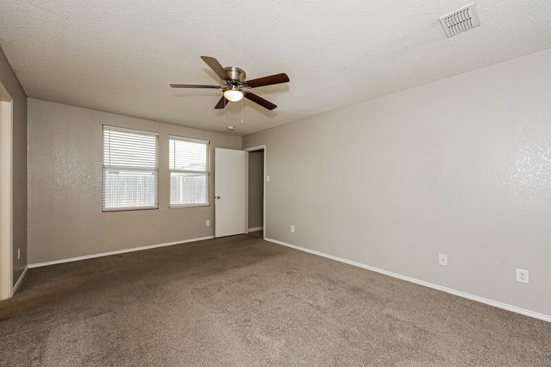 2,325/Mo, 2128 Panorama Ln Grand Prairie, TX 75052 Main Bedroom View 2