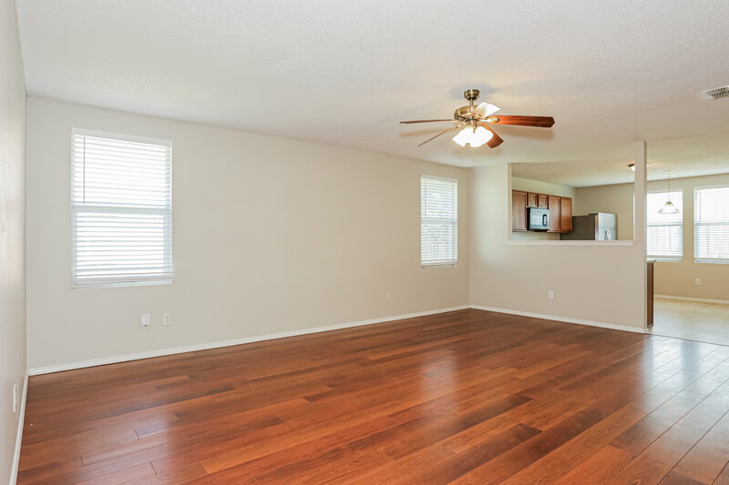 2,025/Mo, 1203 Wisdom Dr Cedar Hill, TX 75104 Living Room View