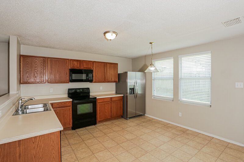 2,025/Mo, 1203 Wisdom Dr Cedar Hill, TX 75104 Kitchen View 2