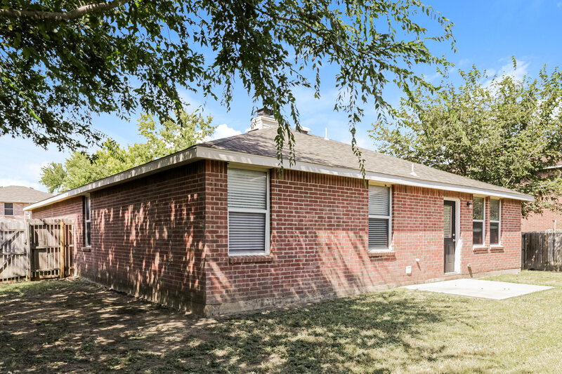 2,025/Mo, 1203 Wisdom Dr Cedar Hill, TX 75104 Rear View 2