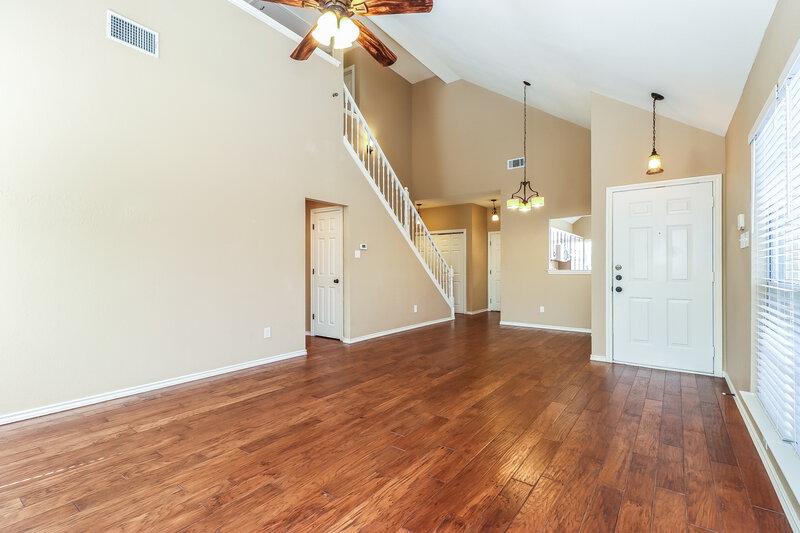 2,280/Mo, 941 Azalia Dr Lewisville, TX 75067 Living Room View