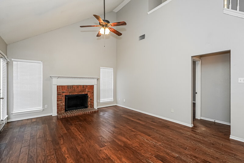 2,375/Mo, 941 Azalia Dr Lewisville, TX 75067 Living Room View