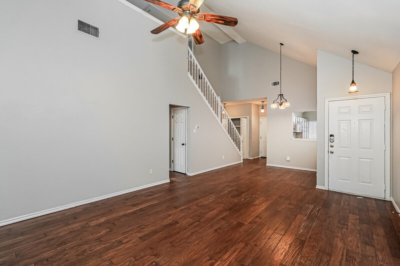 2,375/Mo, 941 Azalia Dr Lewisville, TX 75067 Living Room View 3