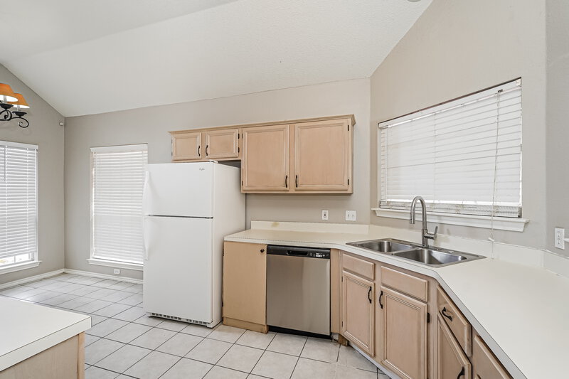 2,375/Mo, 941 Azalia Dr Lewisville, TX 75067 Kitchen View