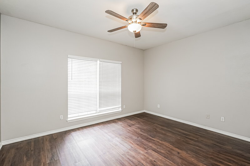 2,375/Mo, 941 Azalia Dr Lewisville, TX 75067 Main Bedroom View 2