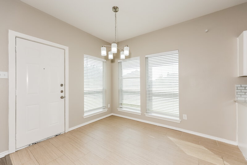 2,255/Mo, 228 Pioneer Ct Lancaster, TX 75146 Breakfast Nook View