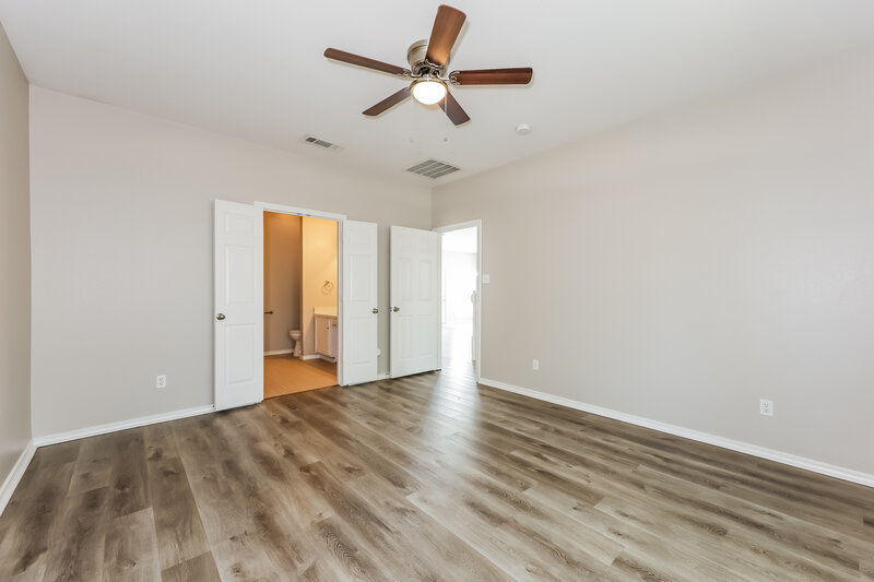 2,255/Mo, 228 Pioneer Ct Lancaster, TX 75146 Main Bedroom View 2