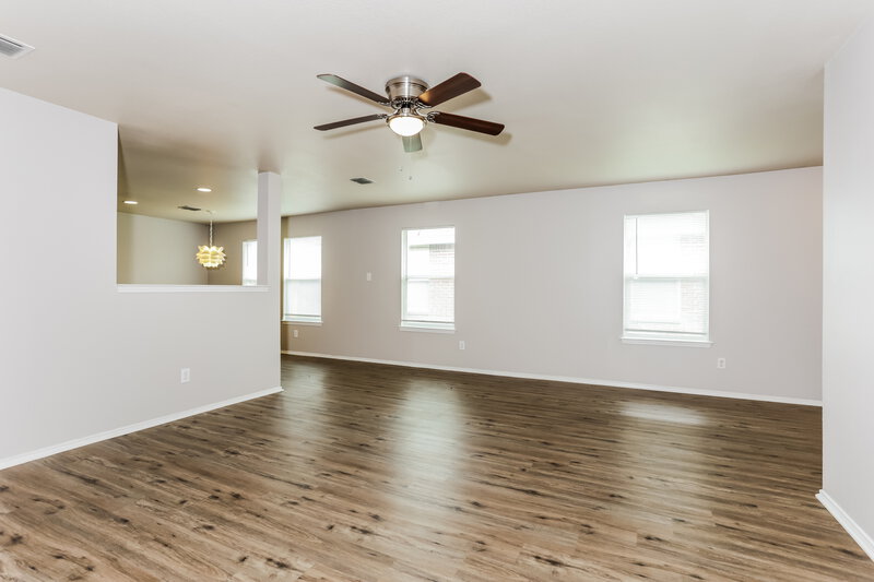 1,900/Mo, 10308 Roosevelt Gap Ct Fort Worth, TX 76140 Living Room View