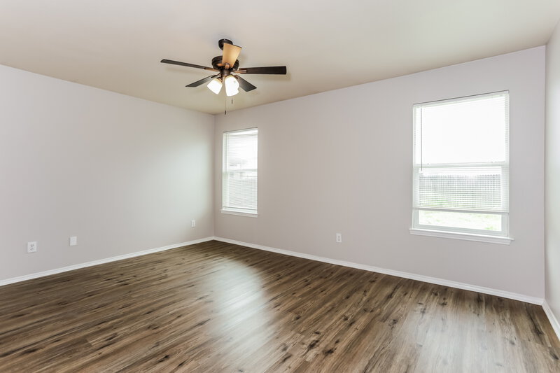 1,900/Mo, 10308 Roosevelt Gap Ct Fort Worth, TX 76140 Main Bedroom View