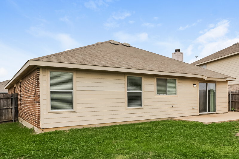 1,865/Mo, 9301 Saint Martin Rd Fort Worth, TX 76123 Rear View