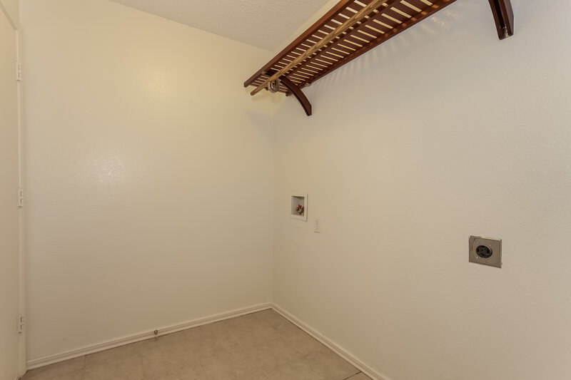 1,695/Mo, 6412 Stonewater Bend Trl Fort Worth, TX 76179 Walk In Closet View