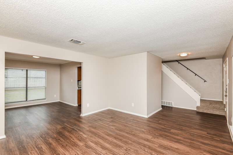 2,515/Mo, 3956 Wrenwood Dr Fort Worth, TX 76137 Living Room View 2
