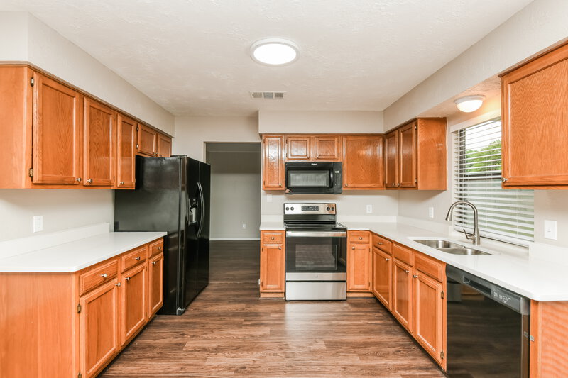 2,515/Mo, 3956 Wrenwood Dr Fort Worth, TX 76137 Kitchen View 2