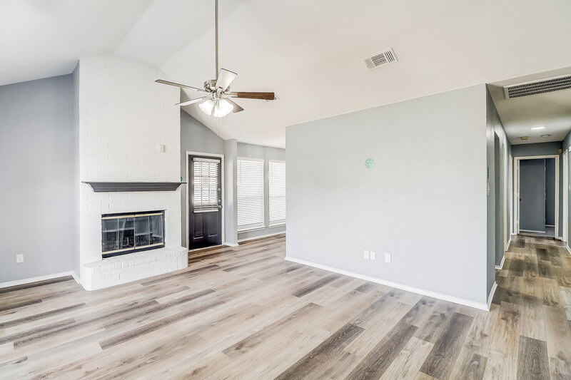 2,045/Mo, 222 Hollywood Dr Glenn Heights, TX 75154 Misc View
