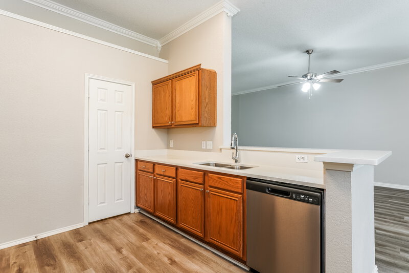 2,635/Mo, 926 Pheasant Dr Midlothian, TX 76065 Kitchen View