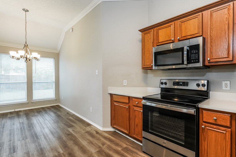 2,635/Mo, 926 Pheasant Dr Midlothian, TX 76065 Kitchen View 2