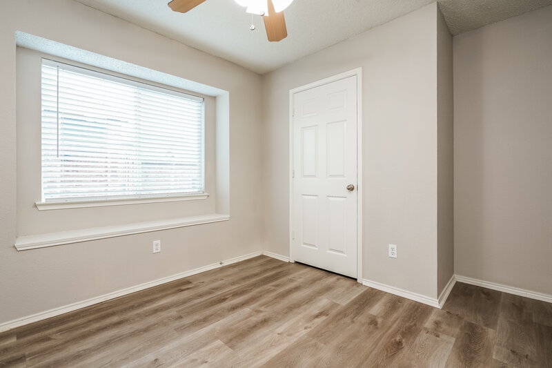 2,635/Mo, 926 Pheasant Dr Midlothian, TX 76065 Main Bedroom View