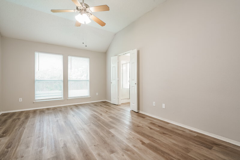 2,635/Mo, 926 Pheasant Dr Midlothian, TX 76065 Main Bedroom View 2