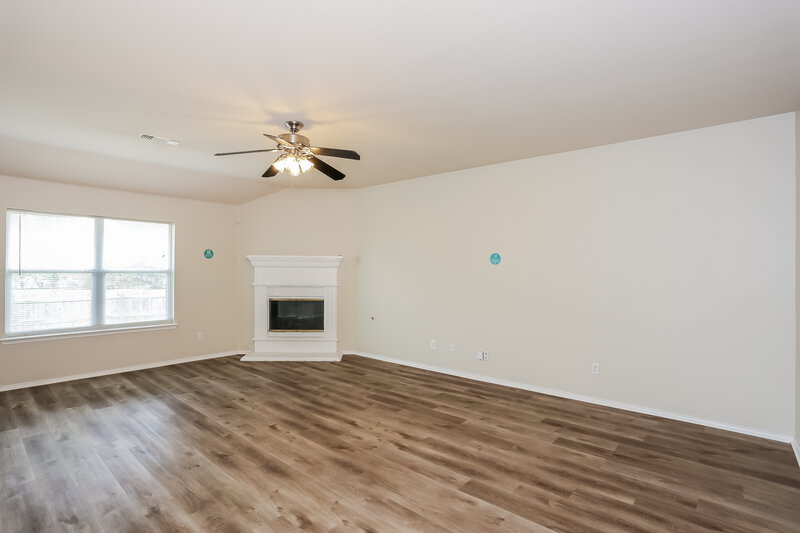 2,260/Mo, 2806 Jennie Wells Dr Mansfield, TX 76063 Living Room View 2